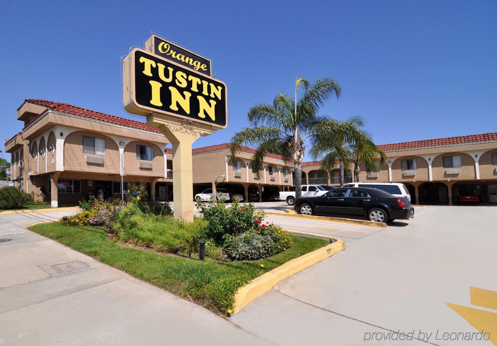 Orange Tustin Inn In Orange Exterior photo